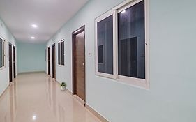 Hotel O Langar Houz Near Golconda Fort